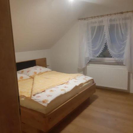 Ferienwohnung Anika Kleinlobming Esterno foto